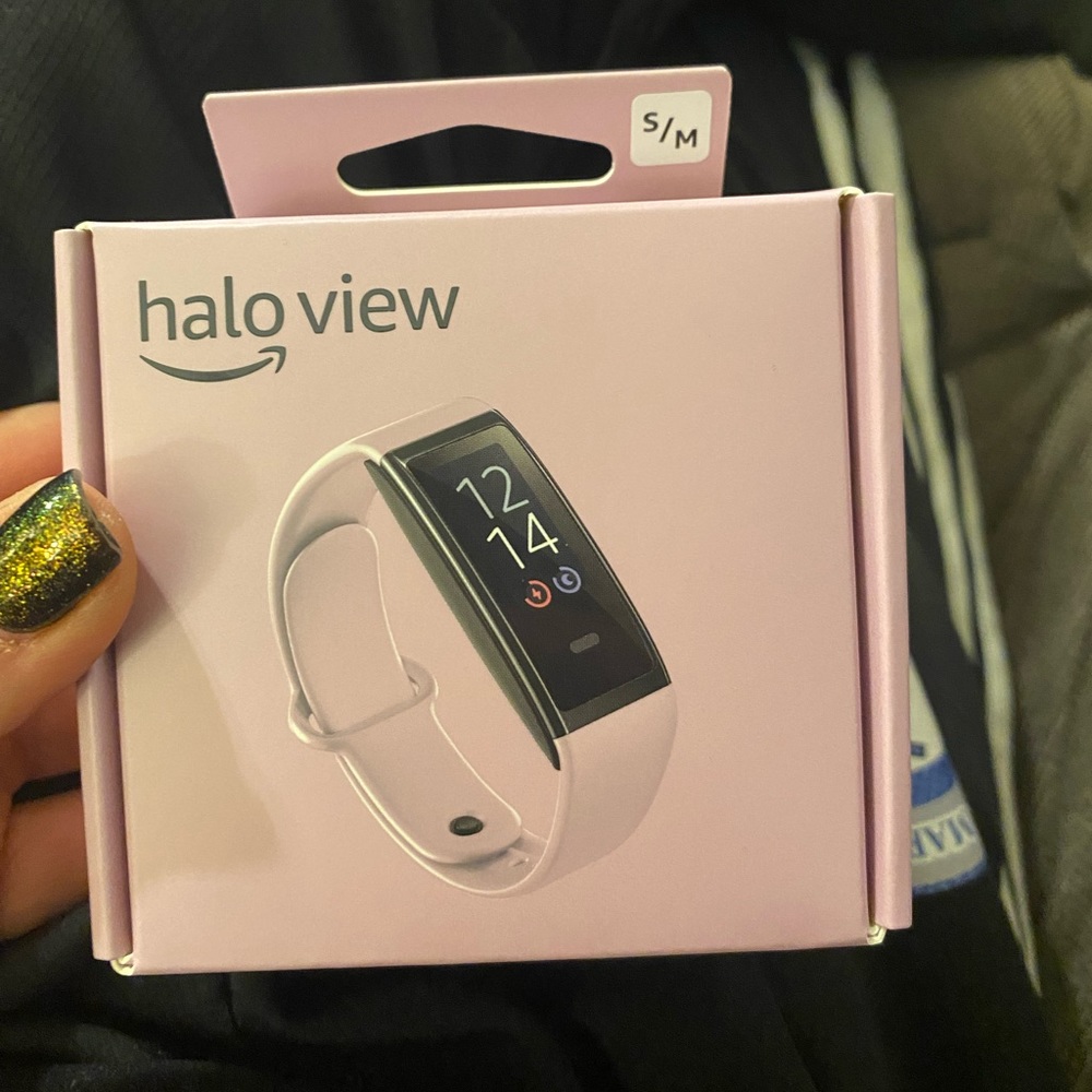 NWT Amazon Halo View. Size s/m. Color: Lavender dream. 1 year Halo membership.